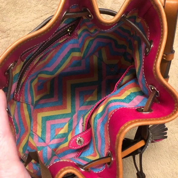 DOONEY & BOURKE Drawstring Bucket Bag Black Brown Pebble Grain Leather - Picture 14 of 15